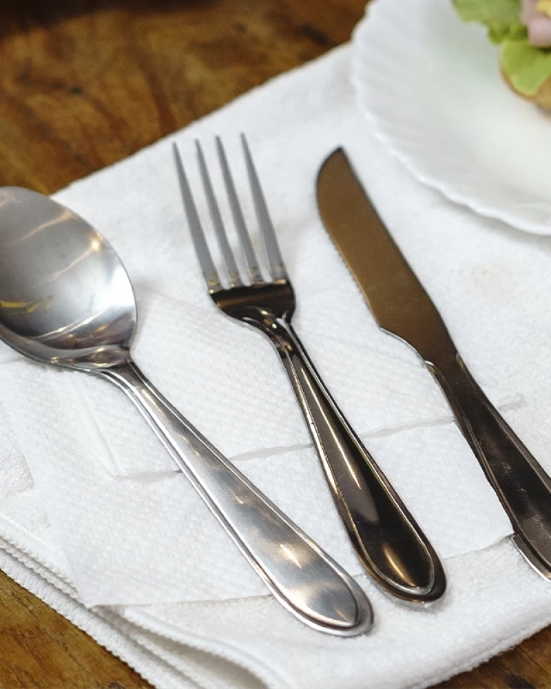 Faca de mesa aço inox 28g