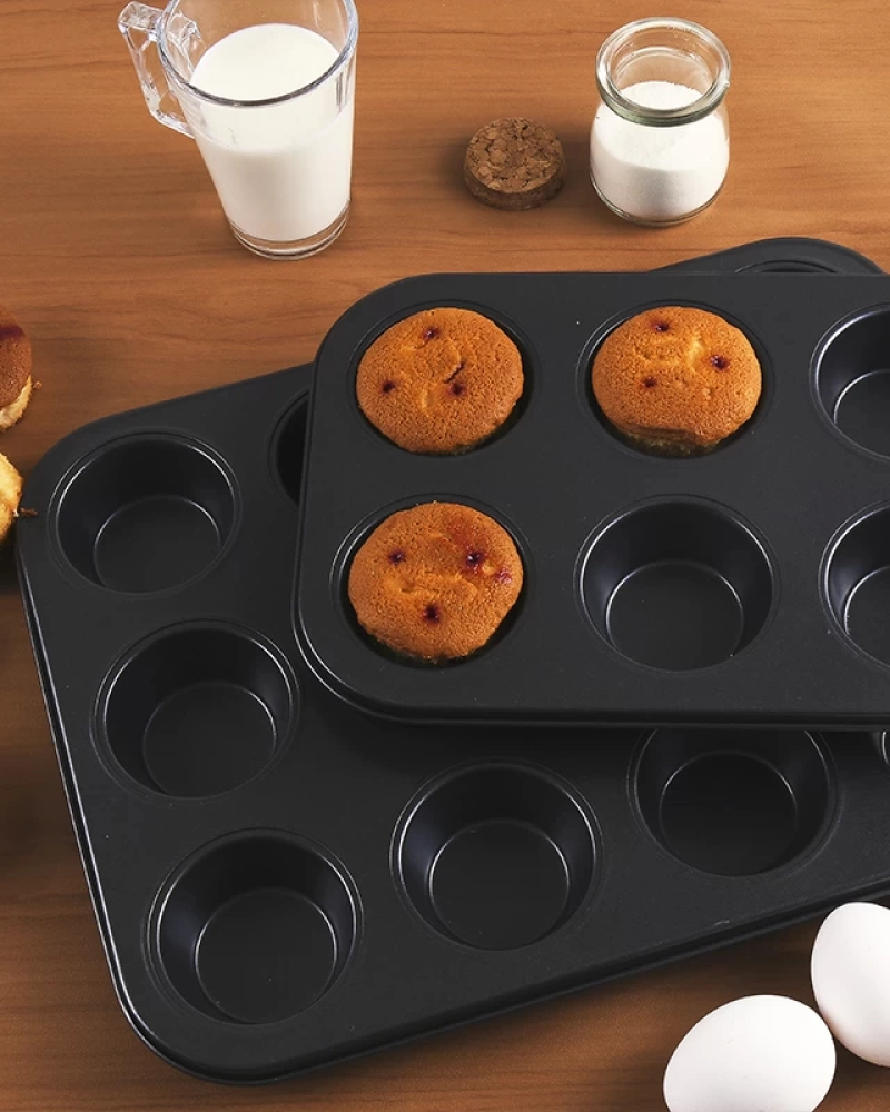 Forma de metal c/12 cav p/cupcakes 35x26x3cm