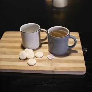 Caneca cerâmica lisa  210ml - 10*8cm